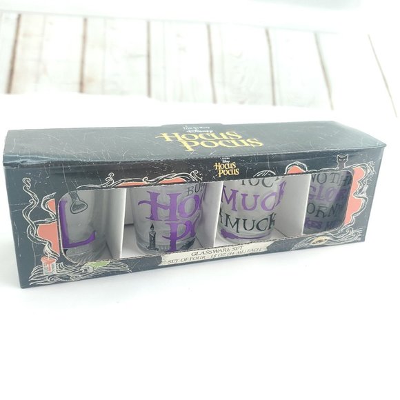 Disney Hocus Pocus Silver Buffalo 1.5 oz (44 ml) Mini Shot Glassware Set of 4 - Picture 2 of 10